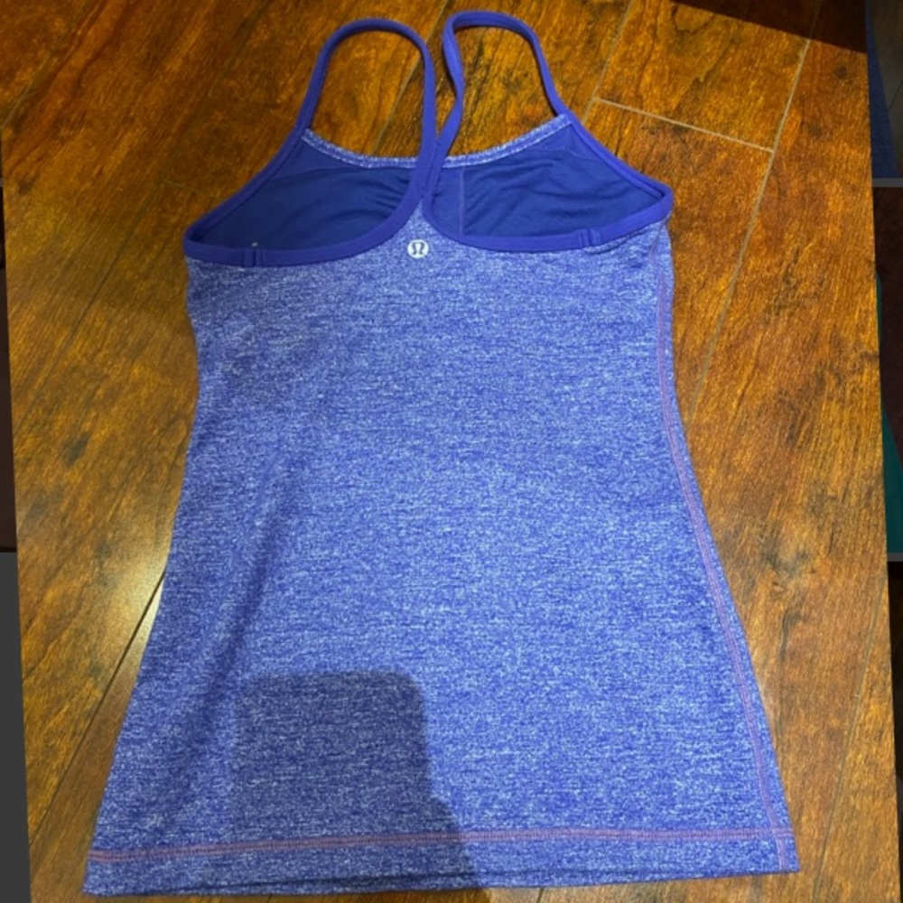 Size 2 lulu tanktop